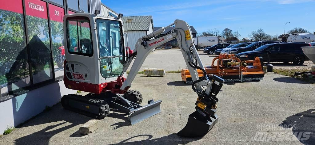 Takeuchi TB 320 Mini pelle < 7t