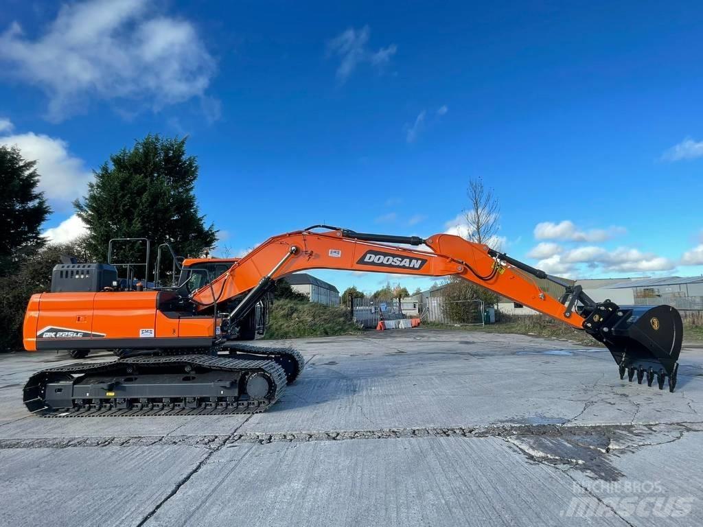 Doosan DX225LC-7 Pelle sur chenilles
