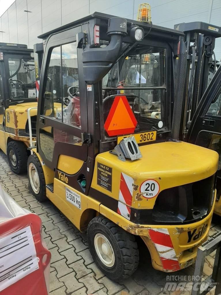 Yale GDP35VX Chariots diesel