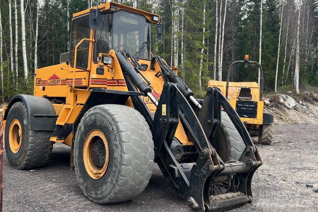 Ljungby L 20 Chargeuse sur pneus