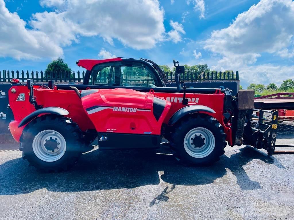 Manitou MT 1440 Easy Chariot télescopique