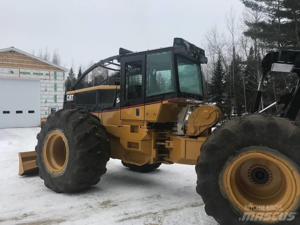 CAT 545 Débusqueur