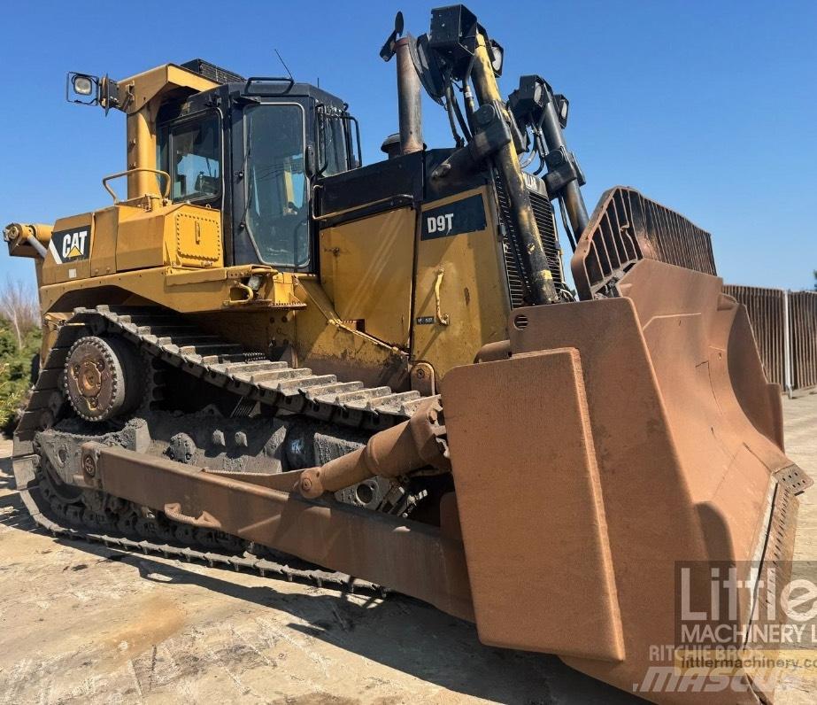 CAT D 9 T Bouteurs sur chenilles