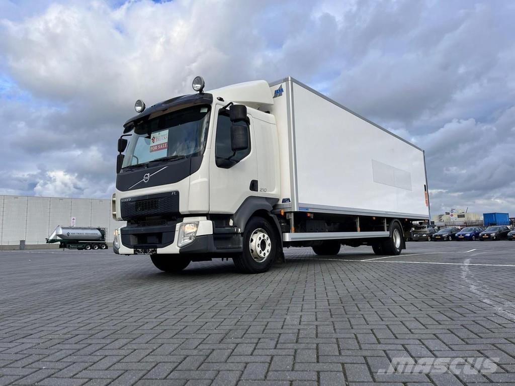 Volvo FL210 Camion Fourgon