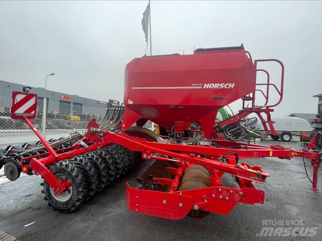 Horsch Pronto 4 DC Semoir combiné