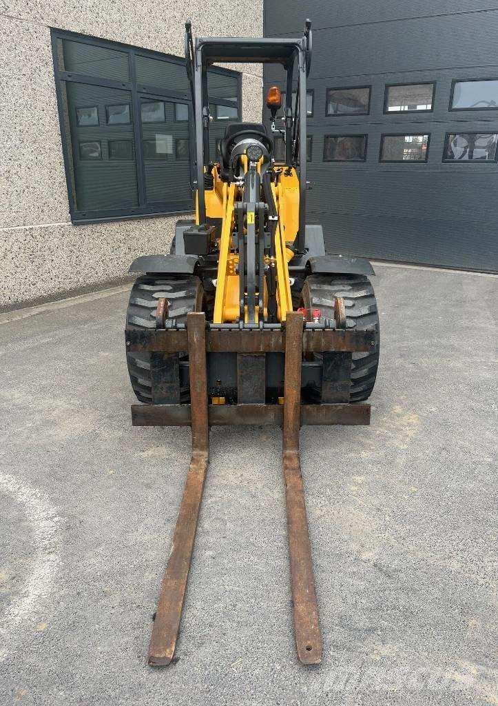 Schäffer 2445S Mini chargeuse