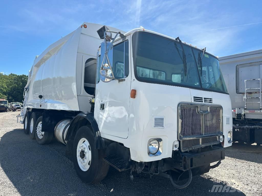 Autocar 32 Yd Camion poubelle