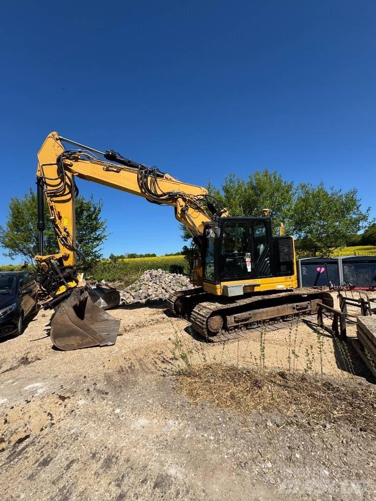 CAT 325 FL CR Pelle sur chenilles