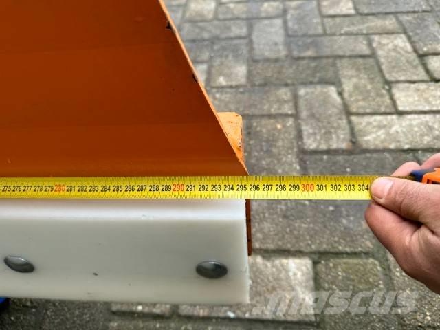  Sneeuwschuif lfn 30 Chasse neige