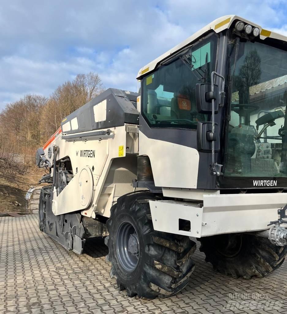 Wirtgen WR240i Recycleur bitume