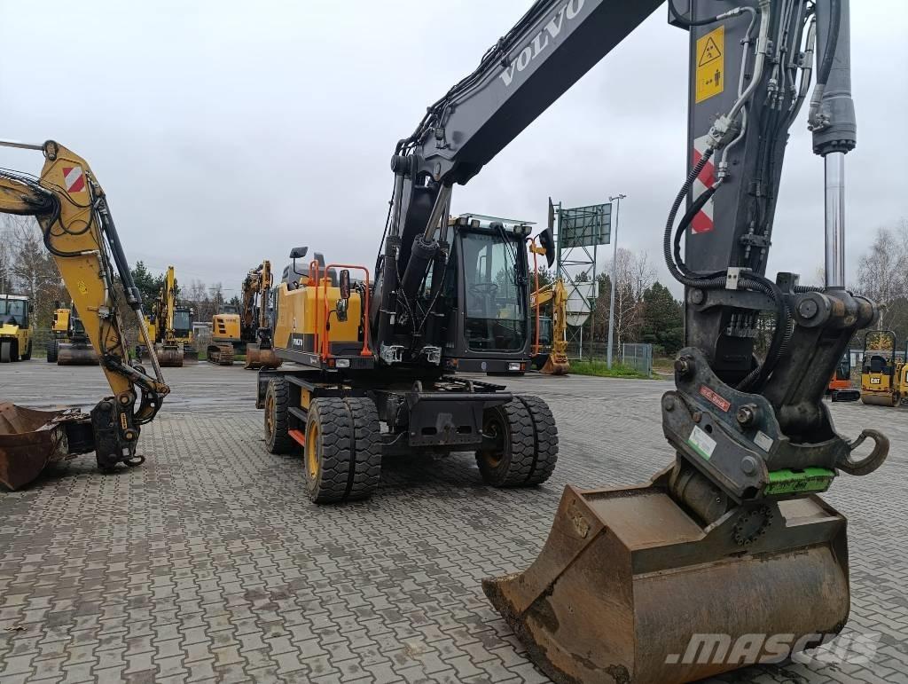 Volvo EW 220 E Pelle sur pneus