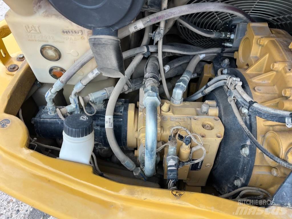 CAT 908 H Chargeuse sur pneus
