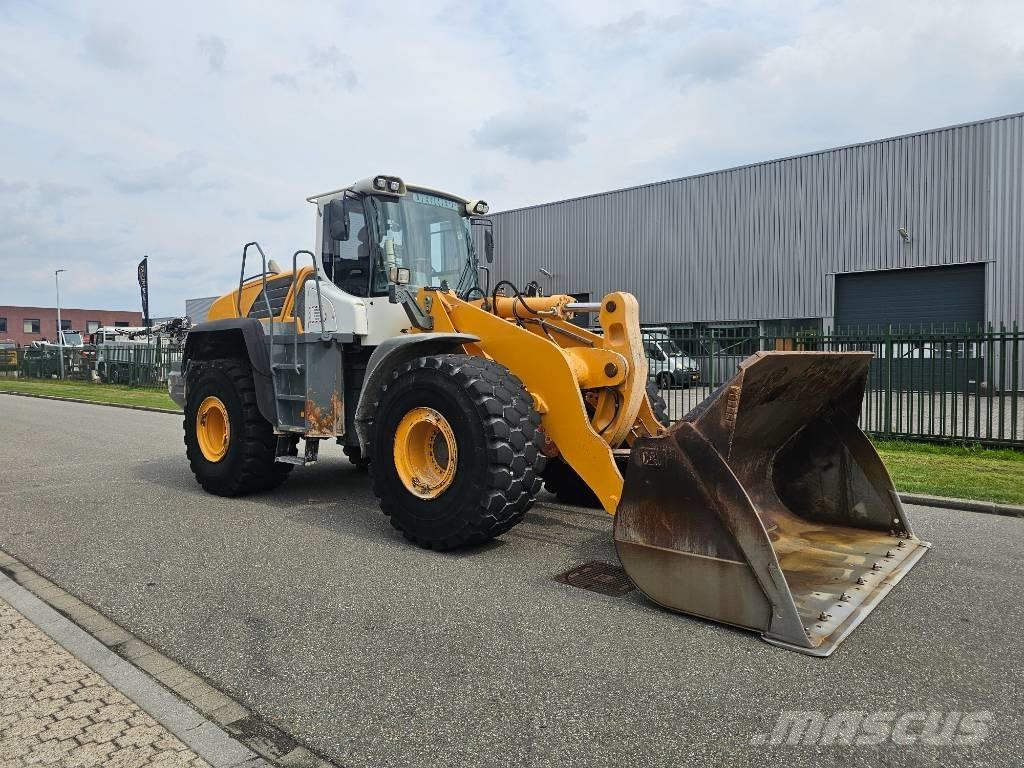 Liebherr L 580 Chargeuse sur pneus