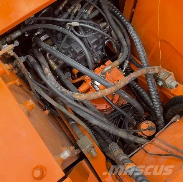 Doosan DH150W-7 Pelle sur pneus