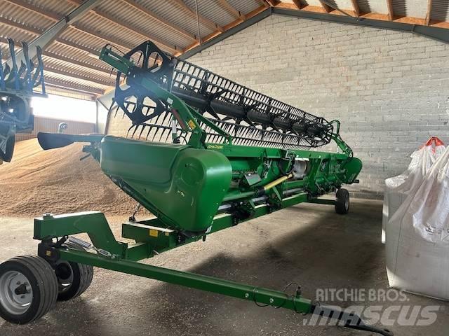 John Deere S 670 i Moissonneuse batteuse