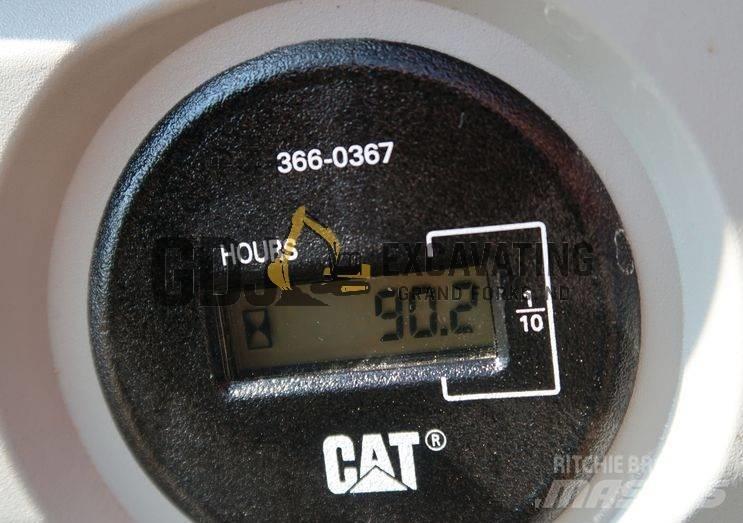 CAT 320 Pelle sur chenilles