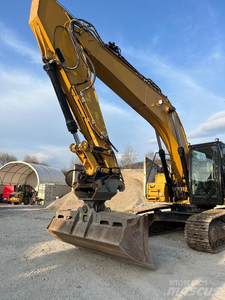 CAT 330 F LN Pelle sur chenilles