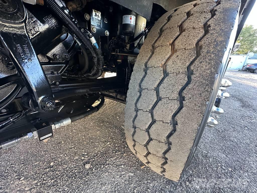 Kenworth T4 Camion aspirateur, Hydrocureur