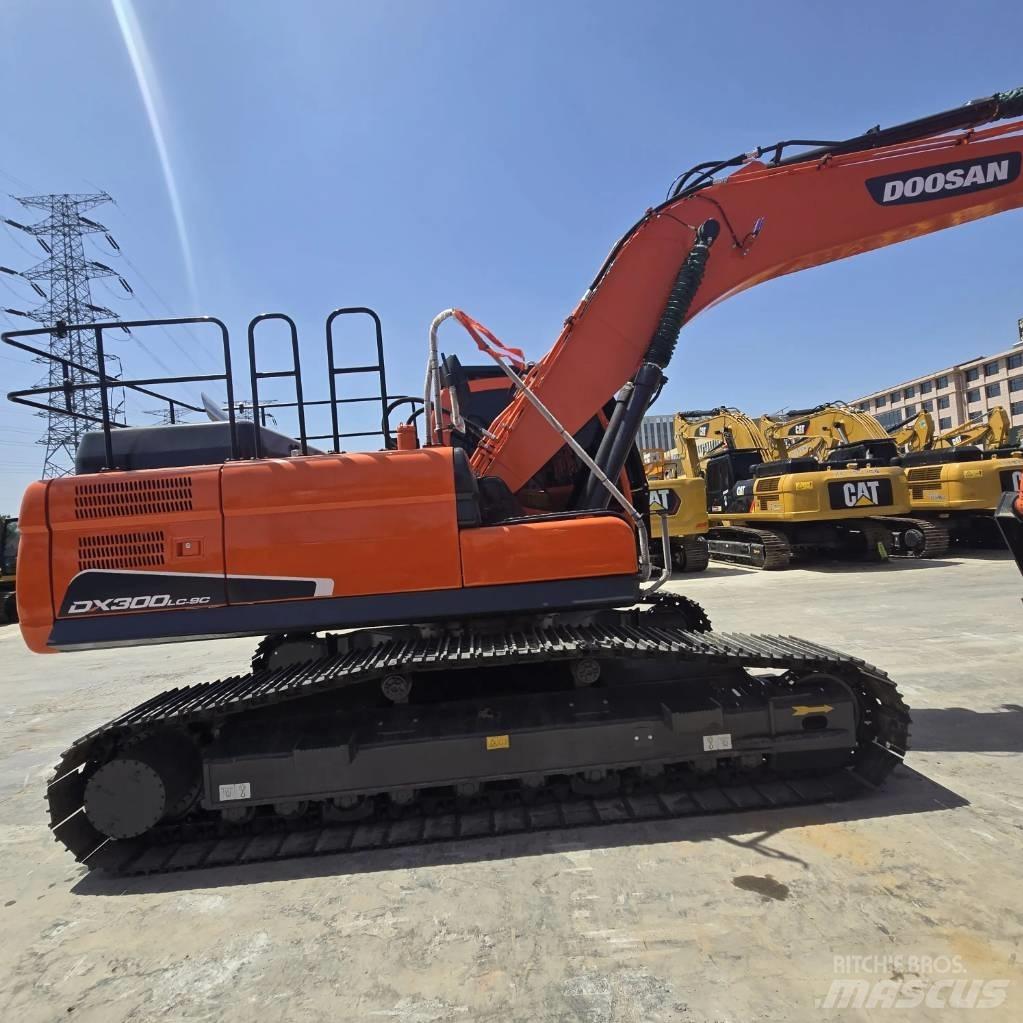 Doosan DX 300 LC Mini pelle < 7t