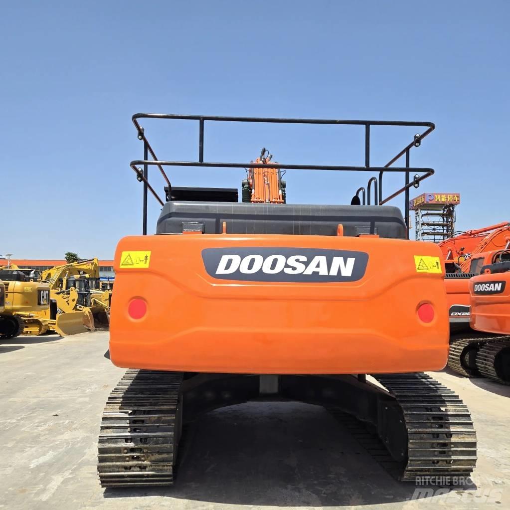 Doosan DX 300 LC Mini pelle < 7t