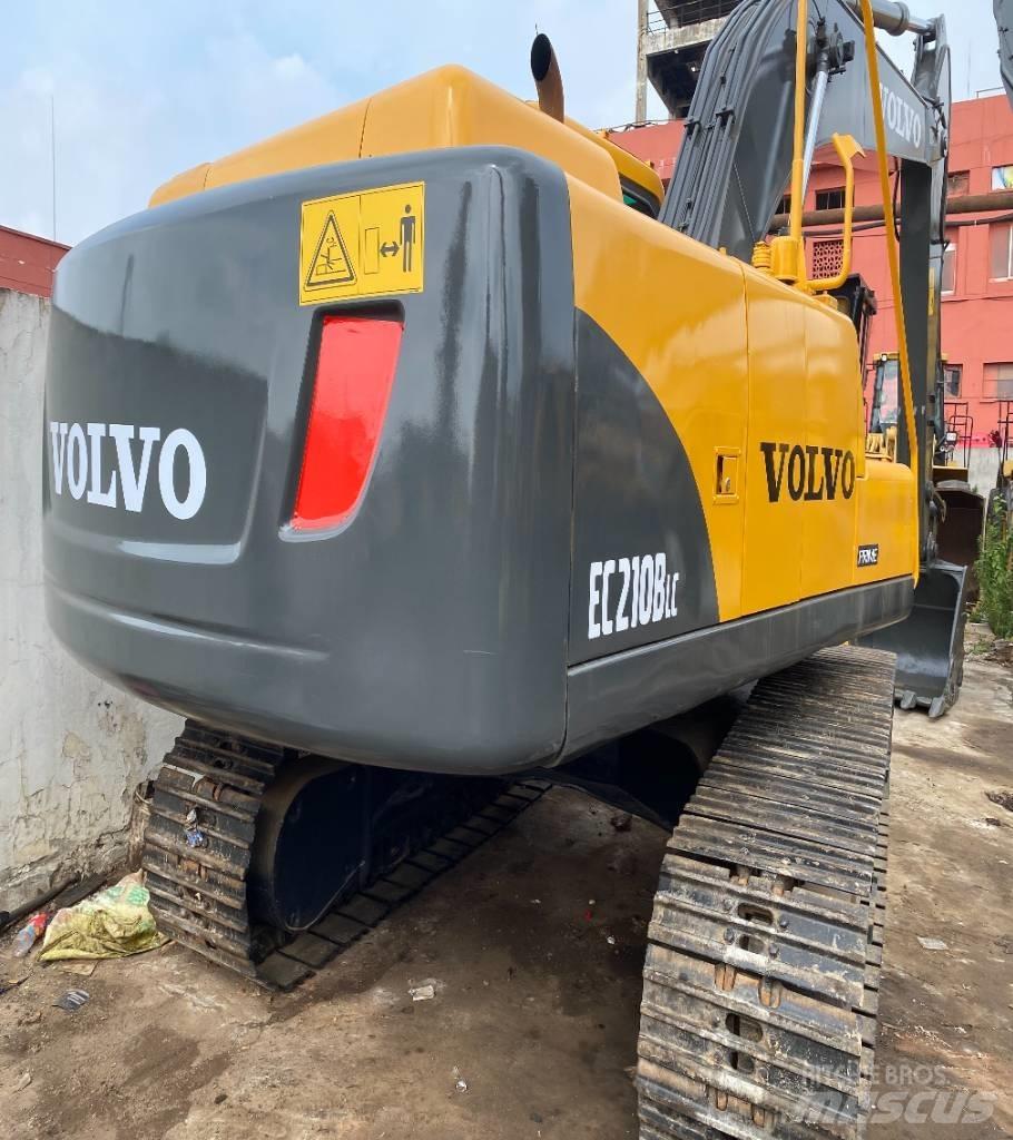 Volvo EC 210 B LC Pelle sur chenilles