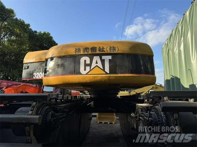 CAT 320 C Pelles amphibies