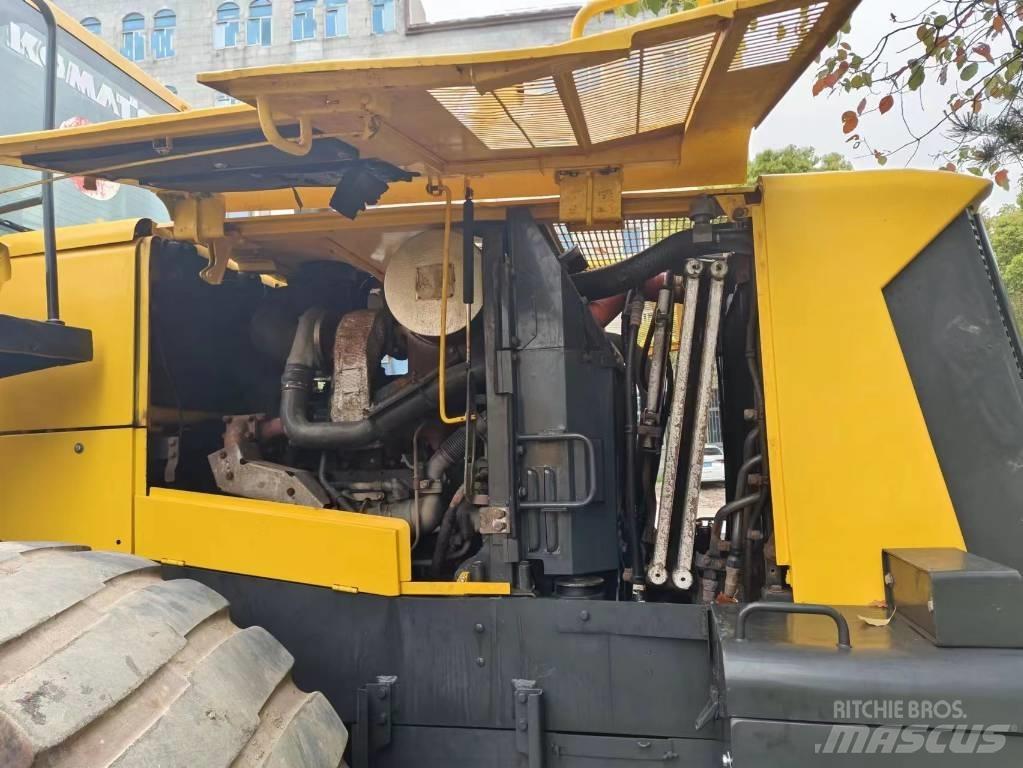 Komatsu WA 470 Chargeuse sur pneus