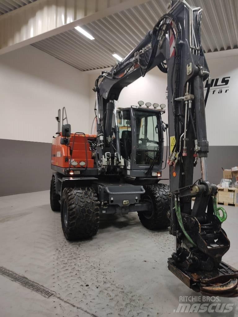 Atlas 160 W Pelle sur pneus