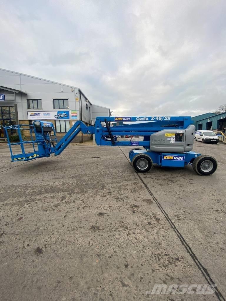 Genie Z 45/25 J Nacelles articulées