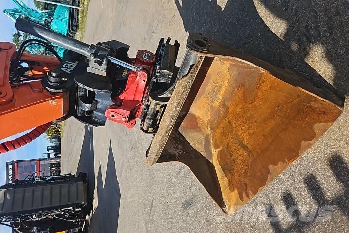 Hitachi ZX 140W-6 Pelle sur pneus