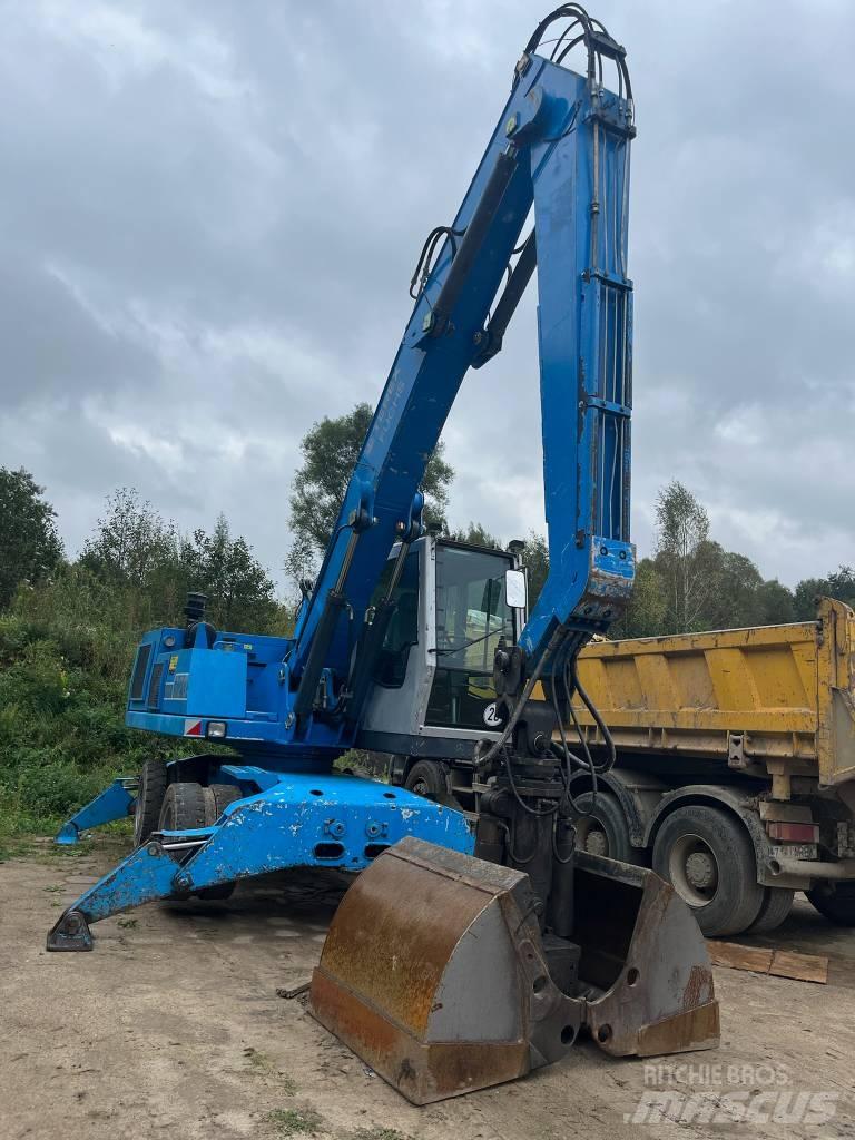 Fuchs MHL 320 Pelle sur pneus