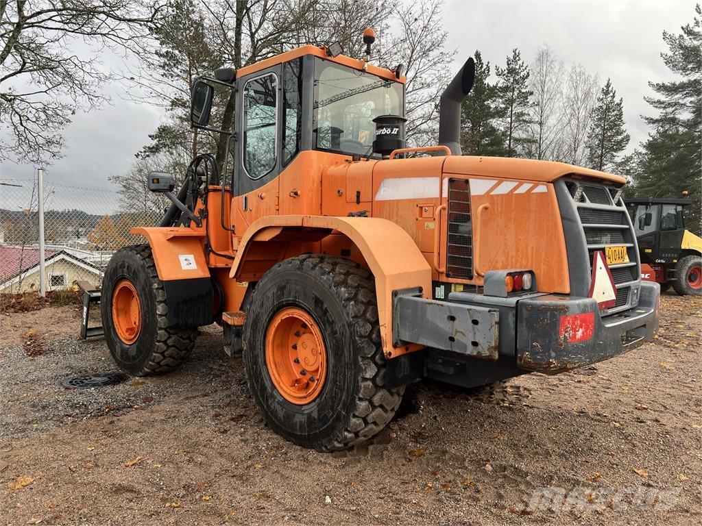 Doosan DL 200 Chargeuse sur pneus