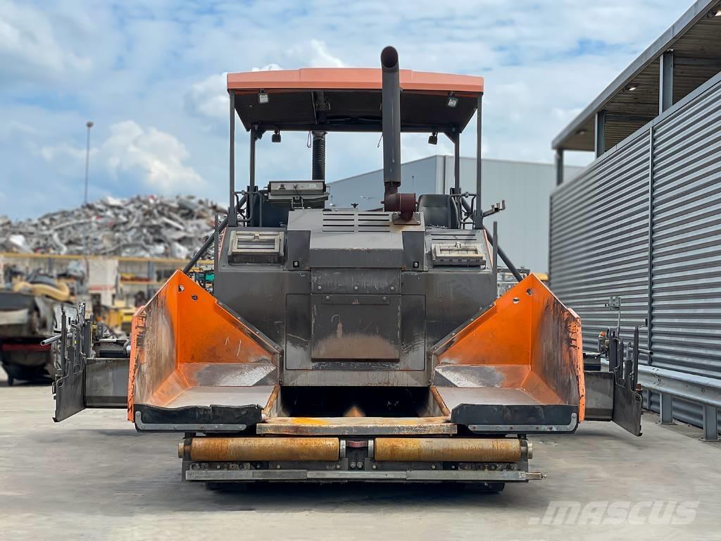 Volvo P7820C Finisseur