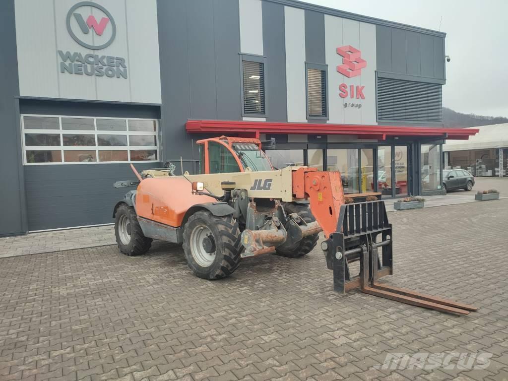 JLG 4013 Chargeuse télescopique sur pneus