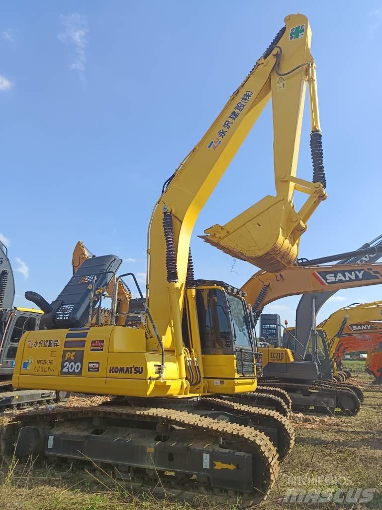 Komatsu PC 200 Pelle sur chenilles