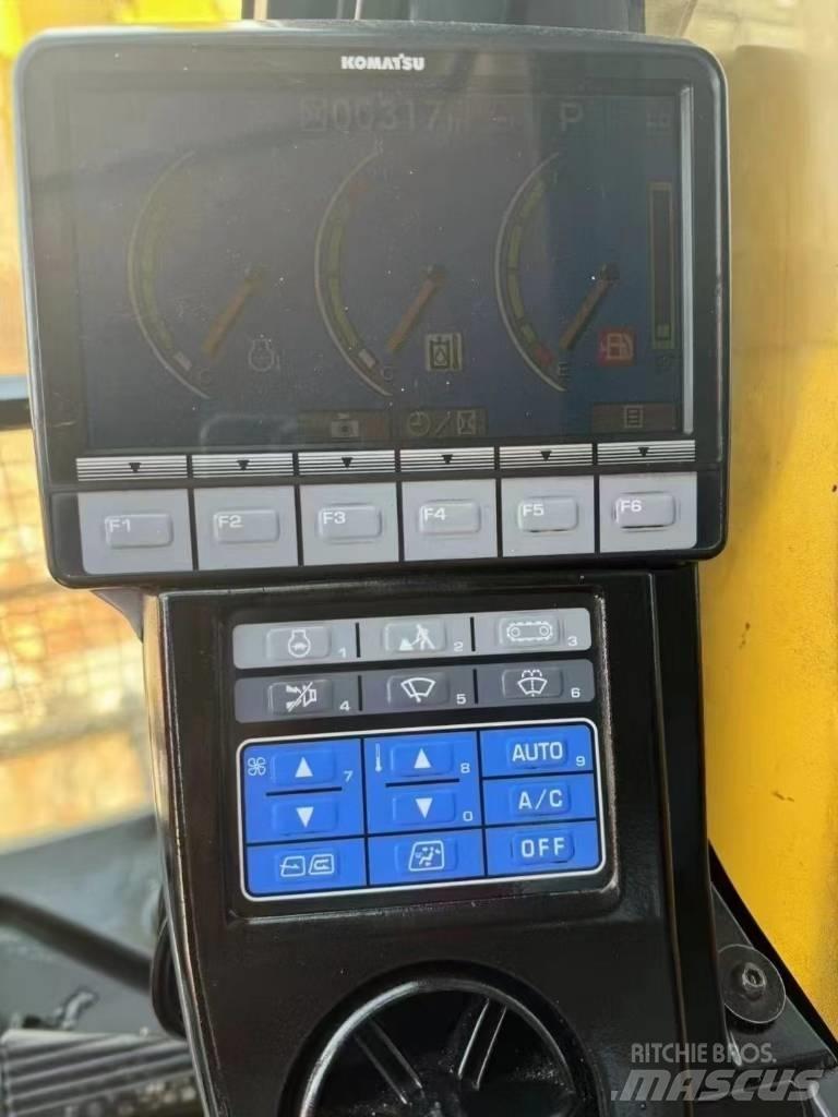 Komatsu 450LC-8 Pelle sur chenilles
