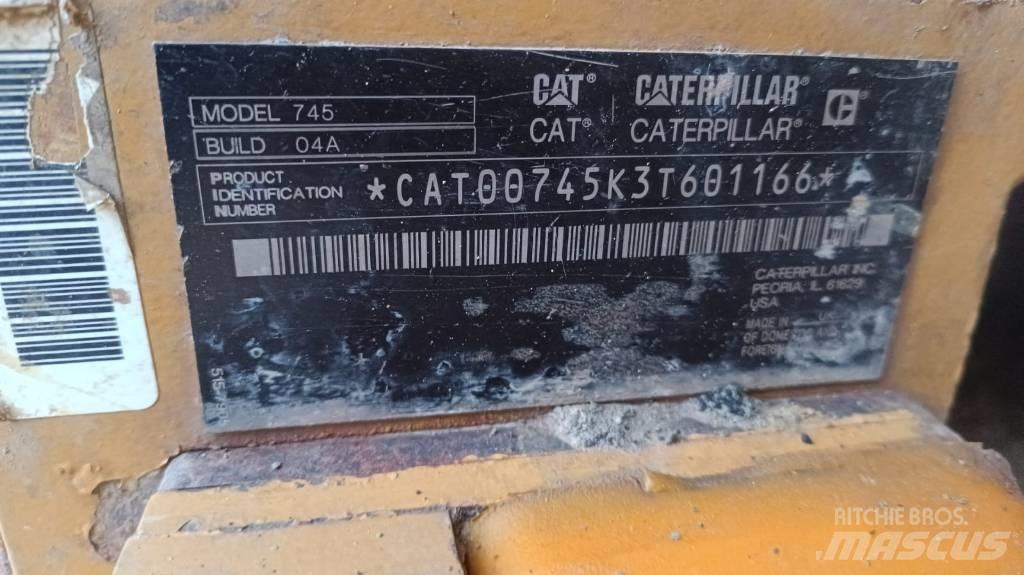 CAT 745 Tombereau articulé