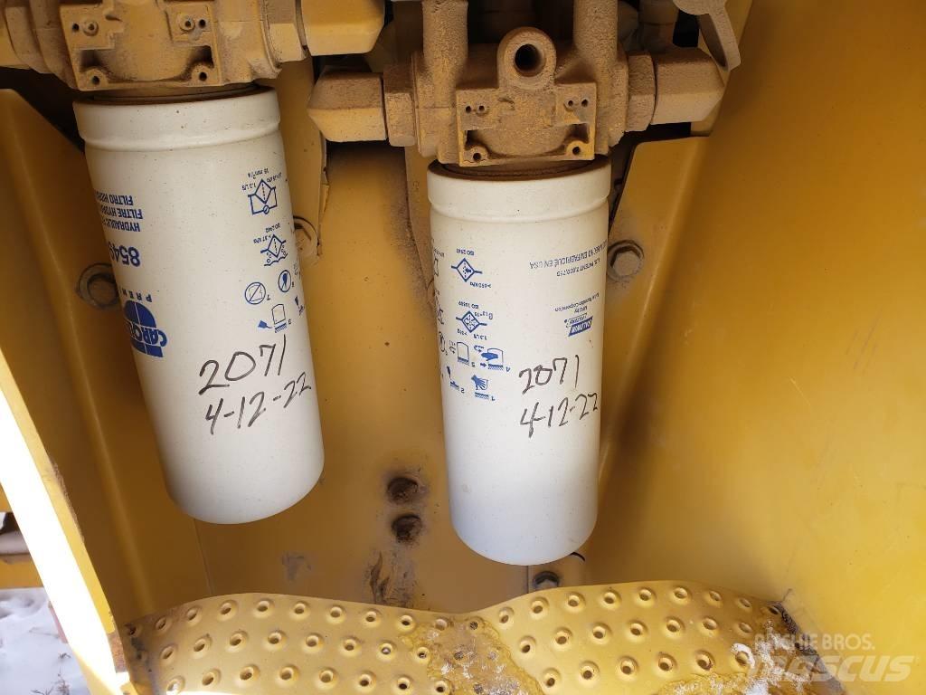 CAT CS-563E Rouleaux monocylindre