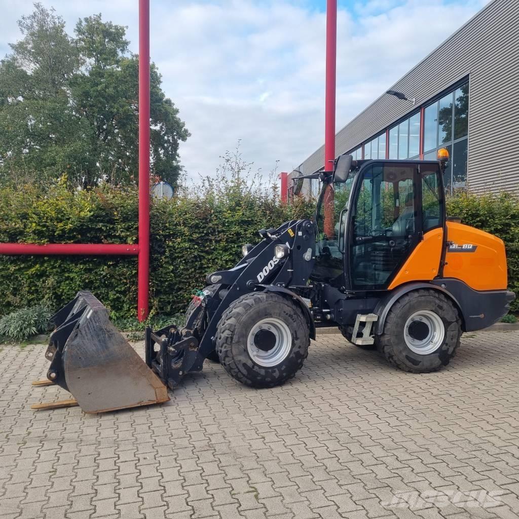Doosan DL 80-7 Chargeuse sur pneus