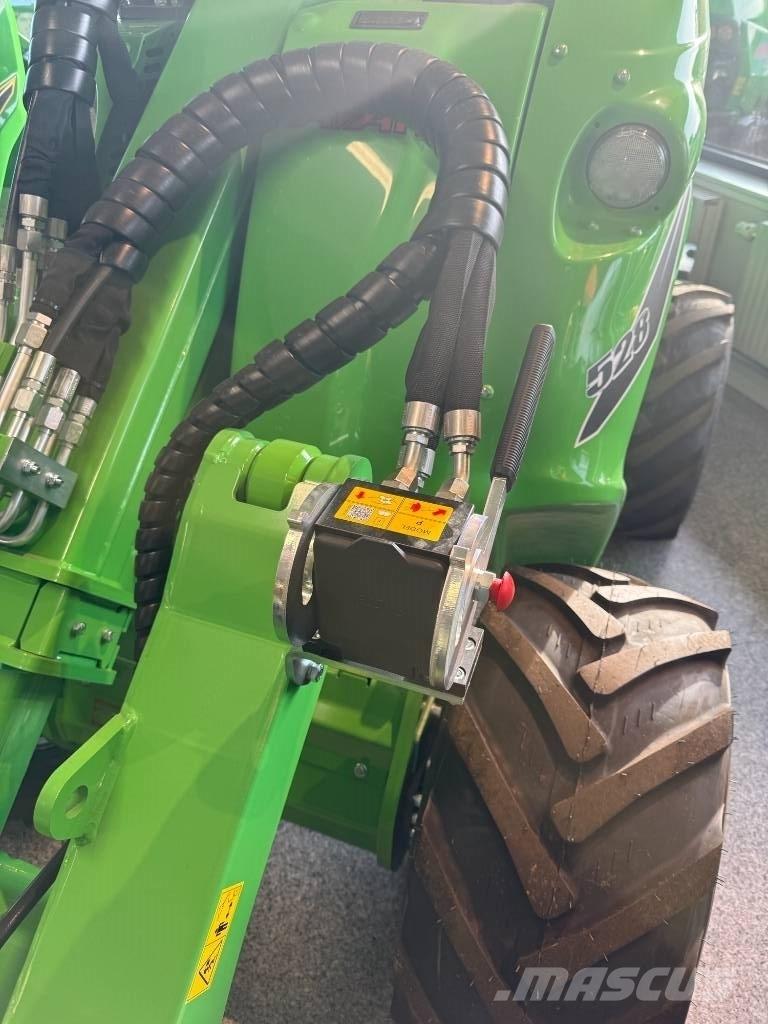 Avant 528 Chargeuse compacte