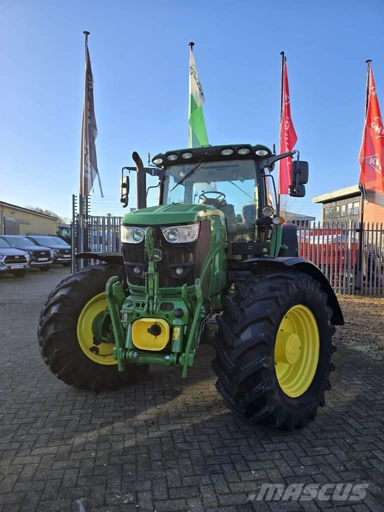John Deere 6145 R Tracteur