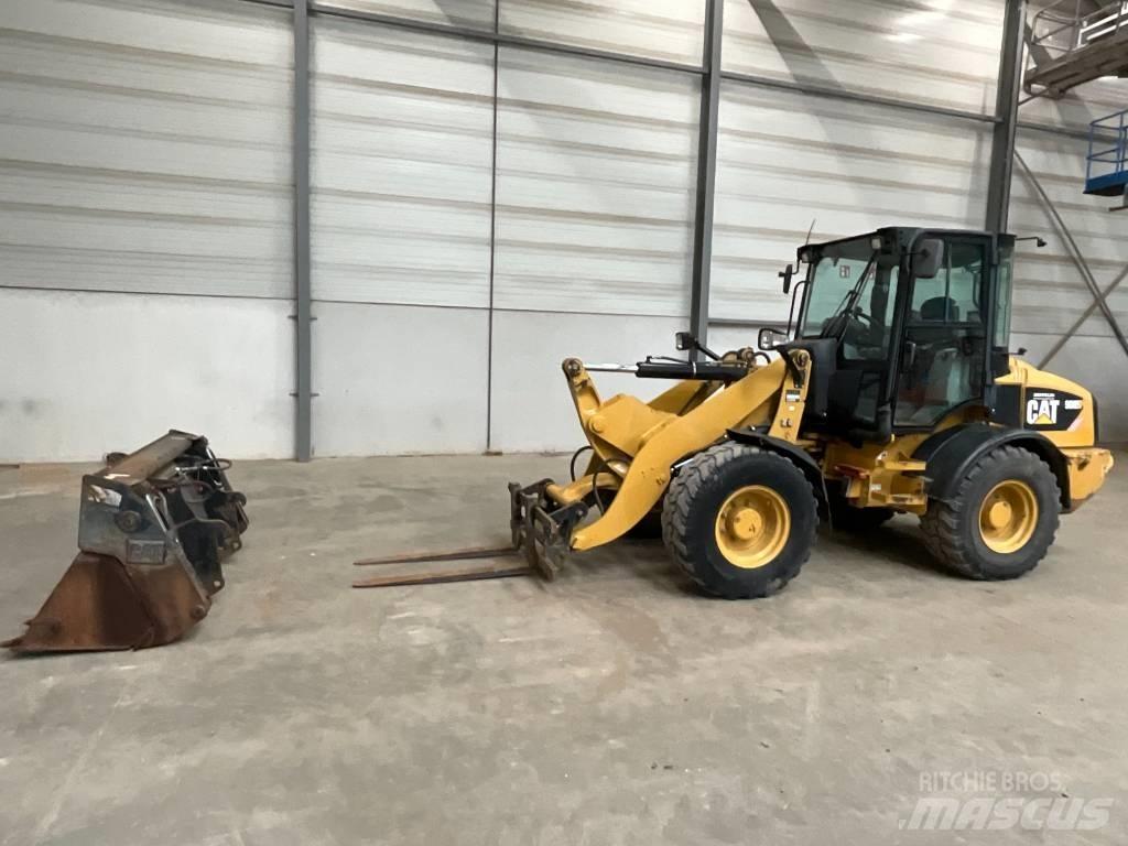 CAT 908 H Chargeuse sur pneus