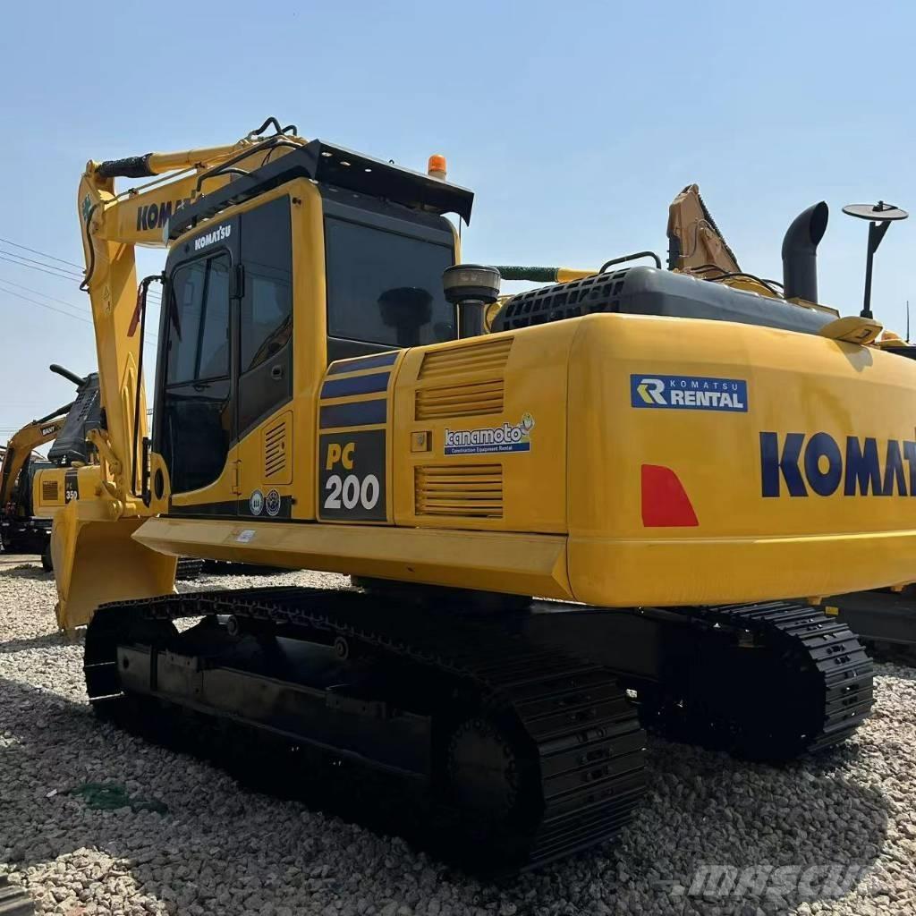 Komatsu PC 200-8 Pelle sur chenilles