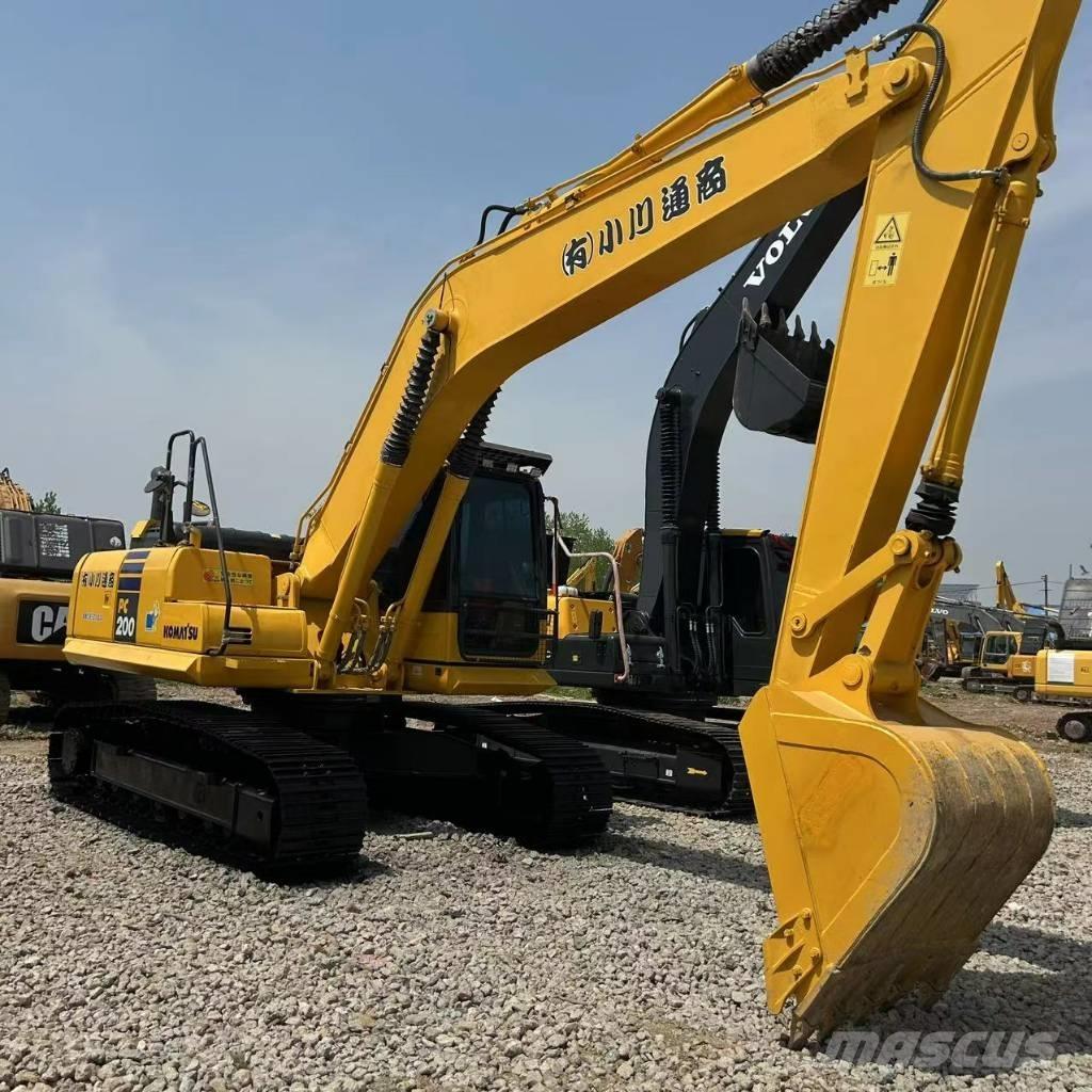 Komatsu PC 200-8 Pelle sur chenilles