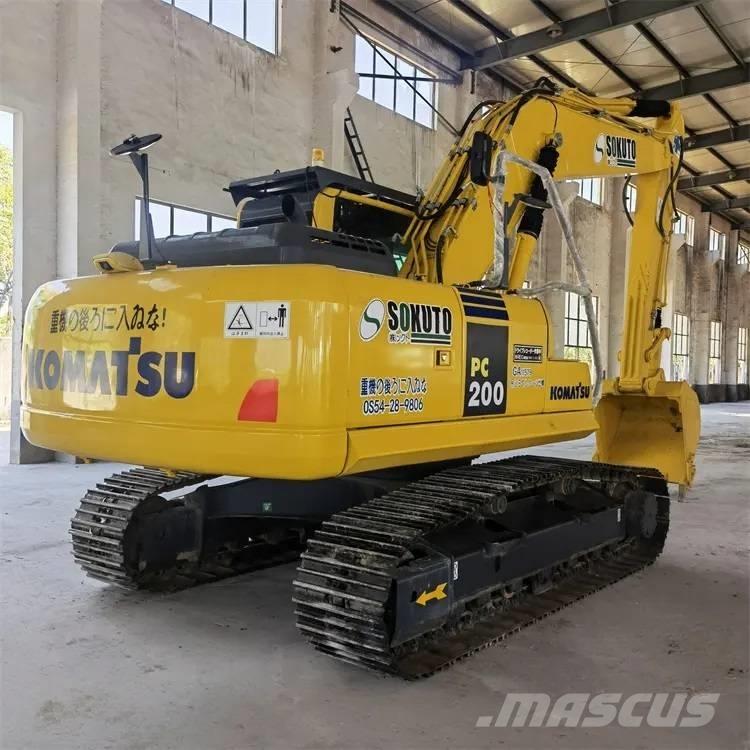 Komatsu PC200-8 Pelle sur chenilles