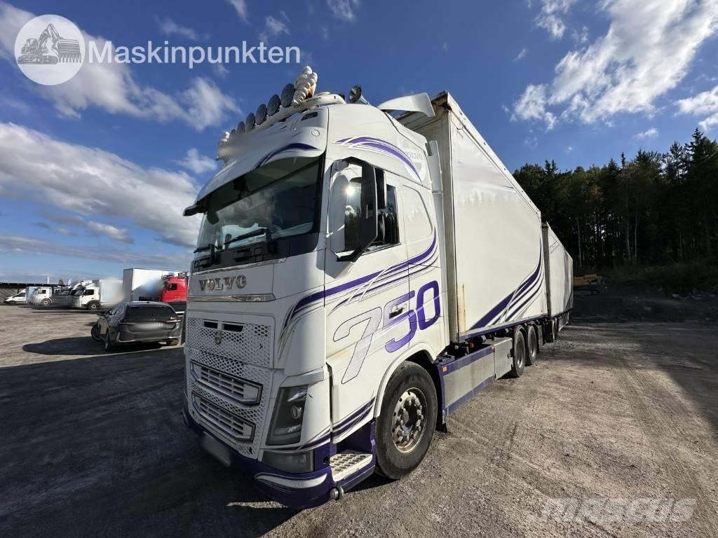 Volvo FH 16 750 Camion pour copeaux de bois