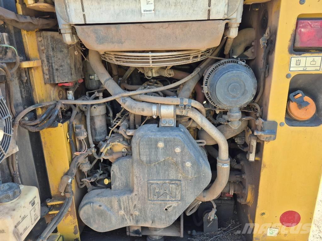 CAT 249 D Chargeuse compacte