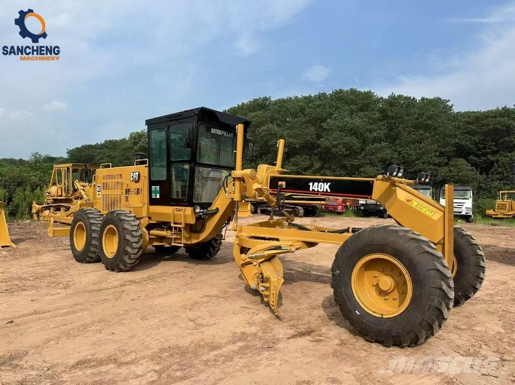 CAT 140 K Niveleuse