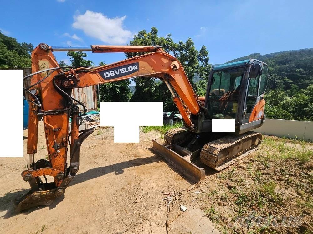 Doosan DX 55 Mini pelle < 7t