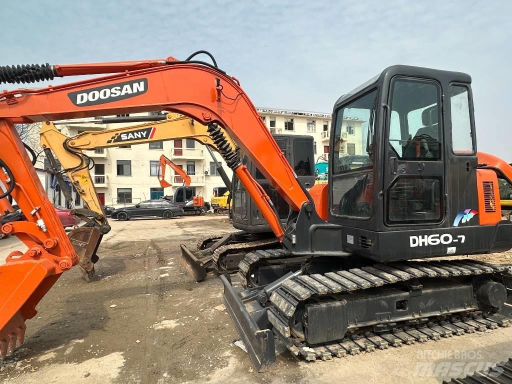 Doosan DH 60 Mini pelle < 7t